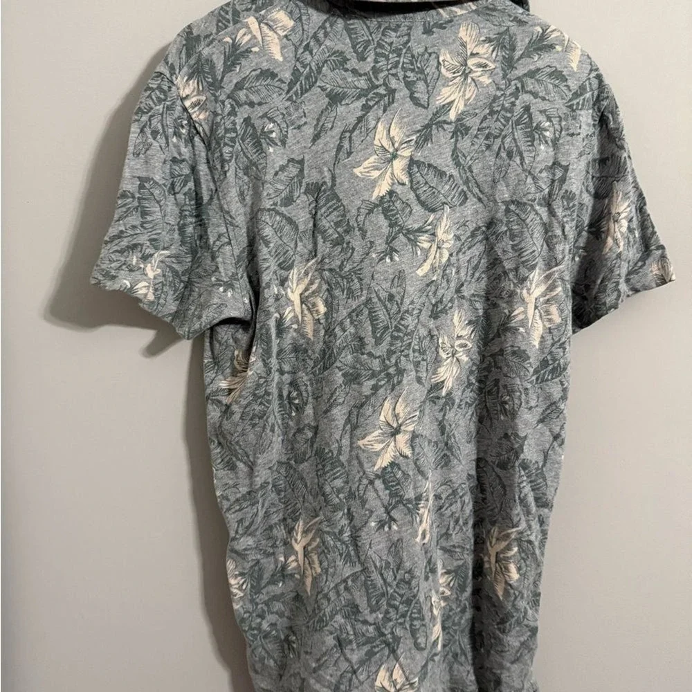 J‎ Crew Men's Tropical Leaf Print Polo Shirt Size Medium